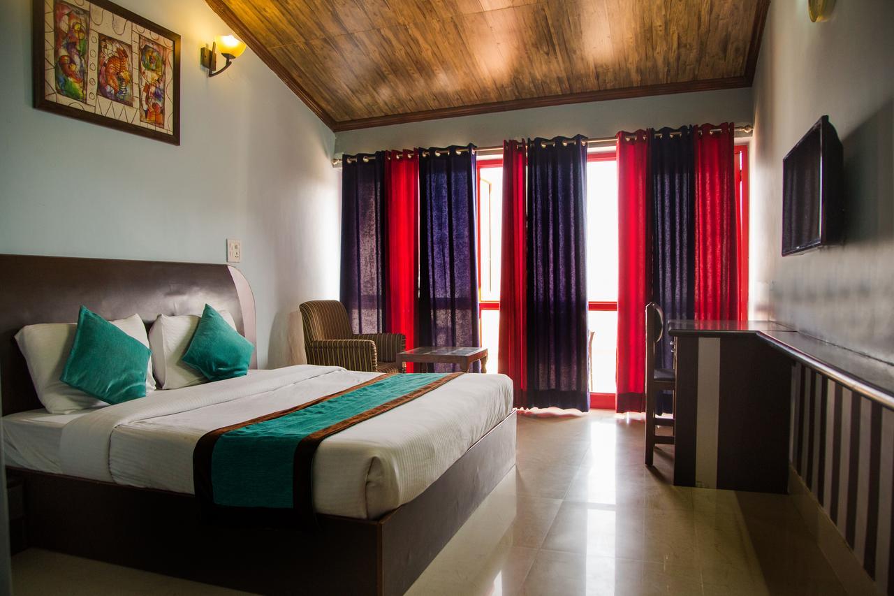 บลู ไพน์ รีสอร์ต ลันส์ดาวน์ Hotel ลันส์โดว์นี ภายนอก รูปภาพ