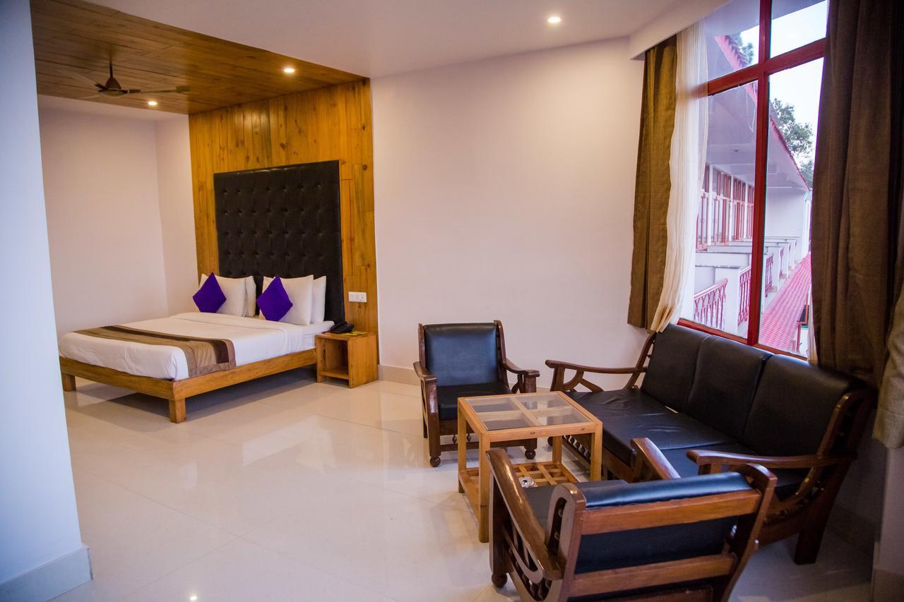 บลู ไพน์ รีสอร์ต ลันส์ดาวน์ Hotel ลันส์โดว์นี ภายนอก รูปภาพ